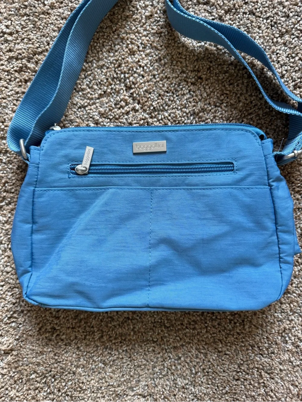 BAGGALLINI Dusty Blue Nylon Zippered Crossbody Shoulder Bag